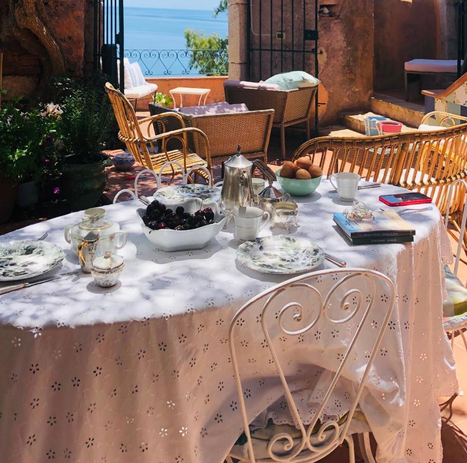 B&B La Bergerie 陶尔米纳 外观 照片
