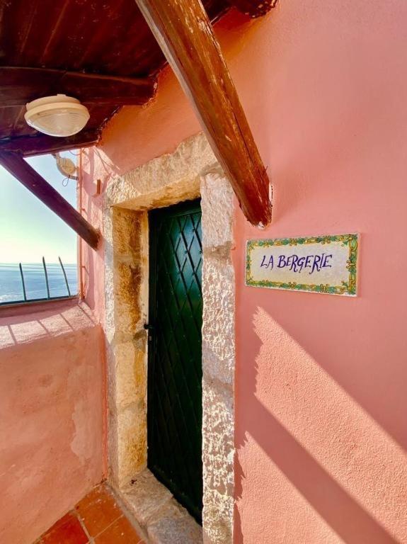 B&B La Bergerie 陶尔米纳 外观 照片